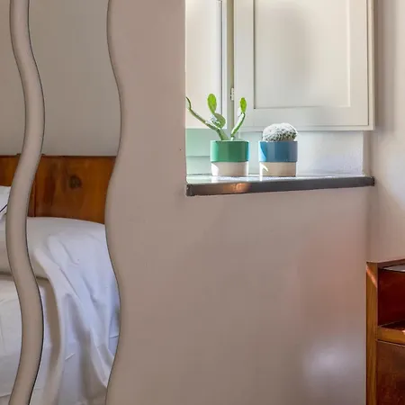 Little Apartment *